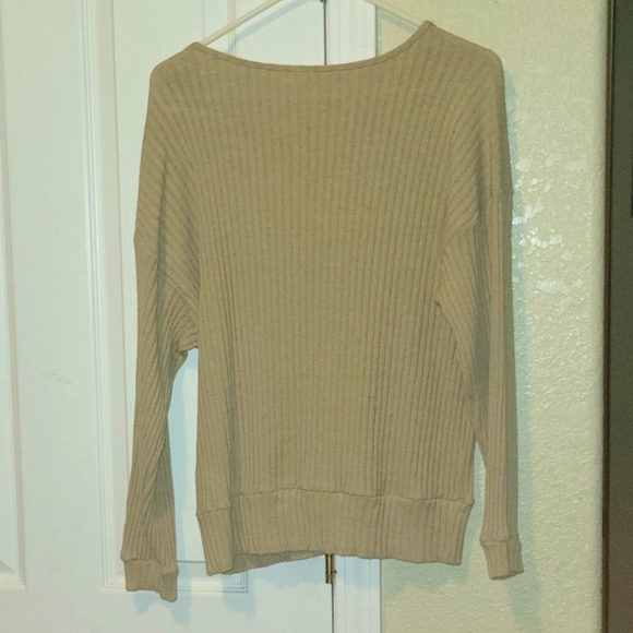 Jolie Los Angeles Sweater - Picture 2 of 3